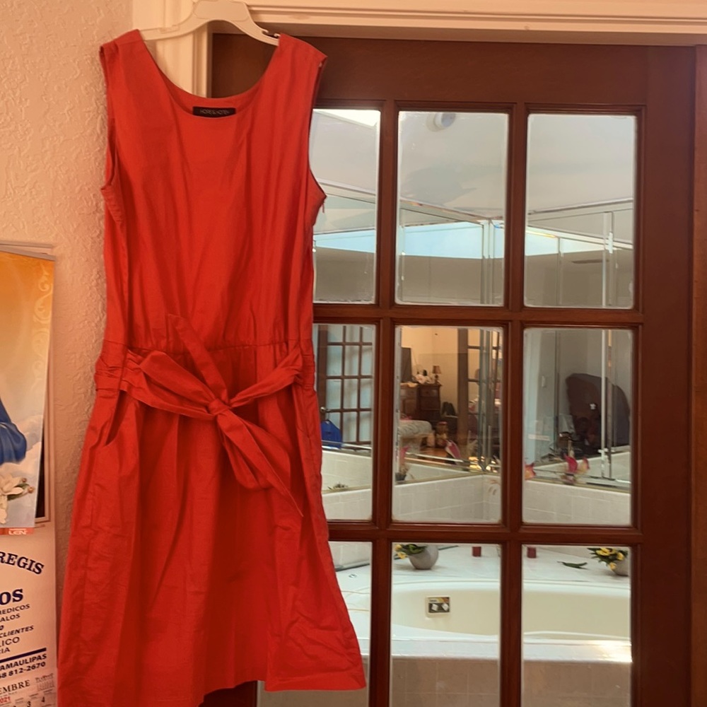 Salmon colored dress w pockets and string belt
